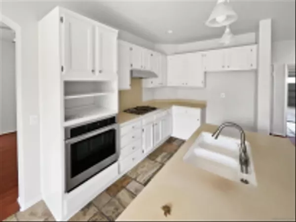 Chula Vista, CA 91913,1393 Misty Ridge Pl