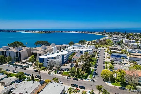 San Diego, CA 92109,4016 Gresham Street #B3