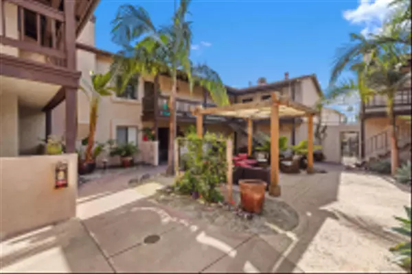 San Diego, CA 92116,4510 34Th St #7