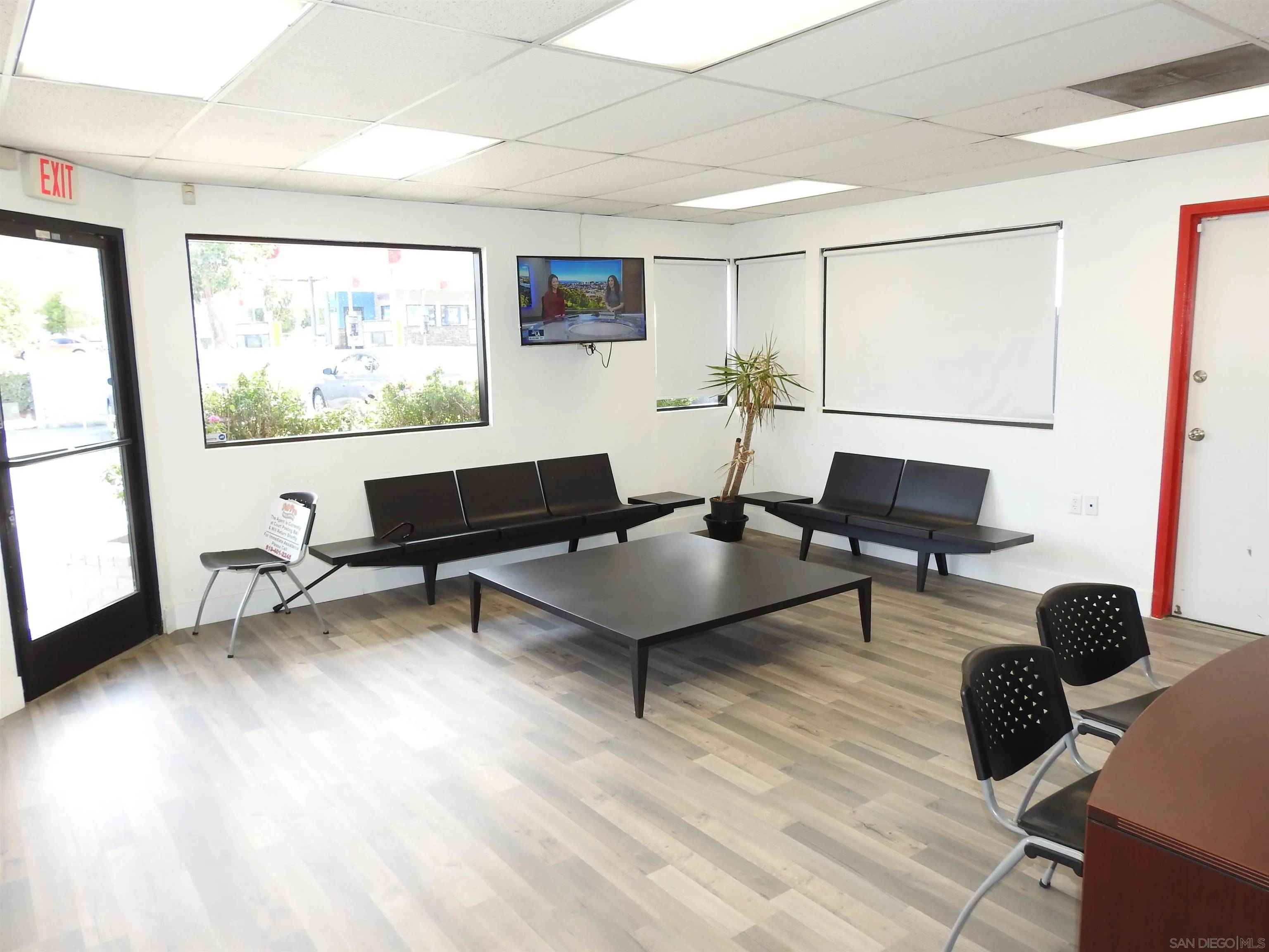 10503 Mission Gorge Rd, Santee, CA 92071