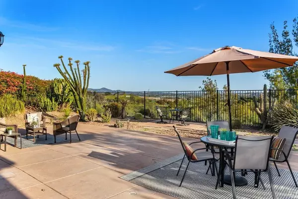 1129 Village Dr, Oceanside, CA 92057