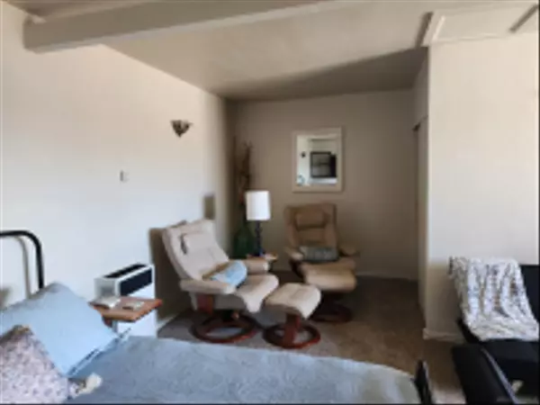 Oceanside, CA 92054,1632 S Ditmar