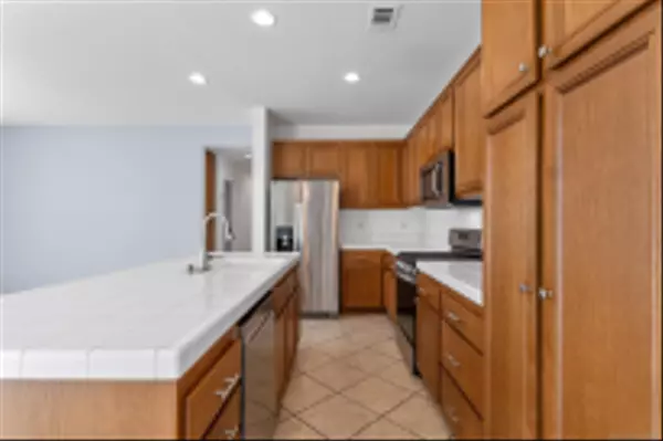 Chula Vista, CA 91915,1564 Rose Garden Ln