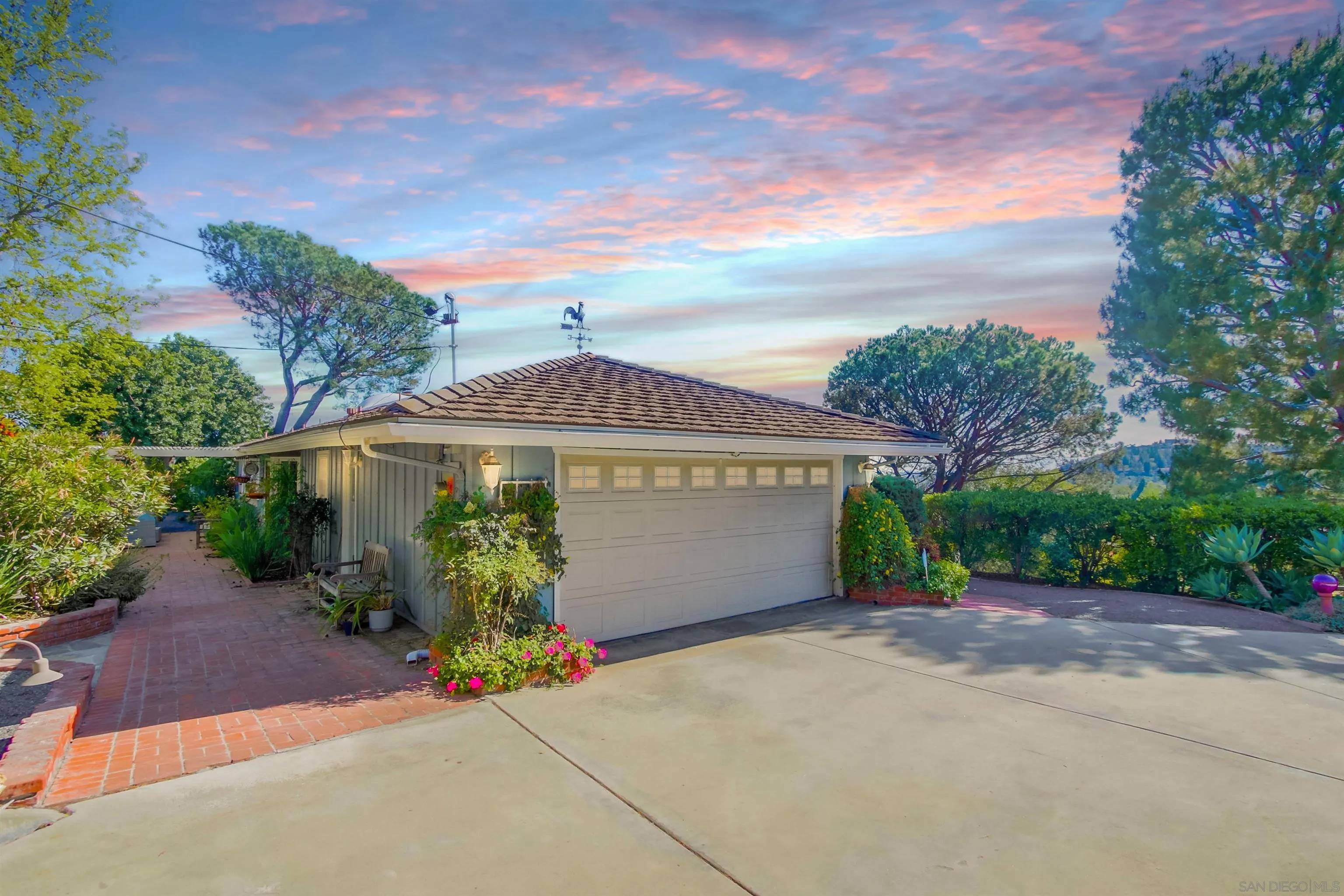 4631 Mission Bell Ln, La Mesa, CA 91941