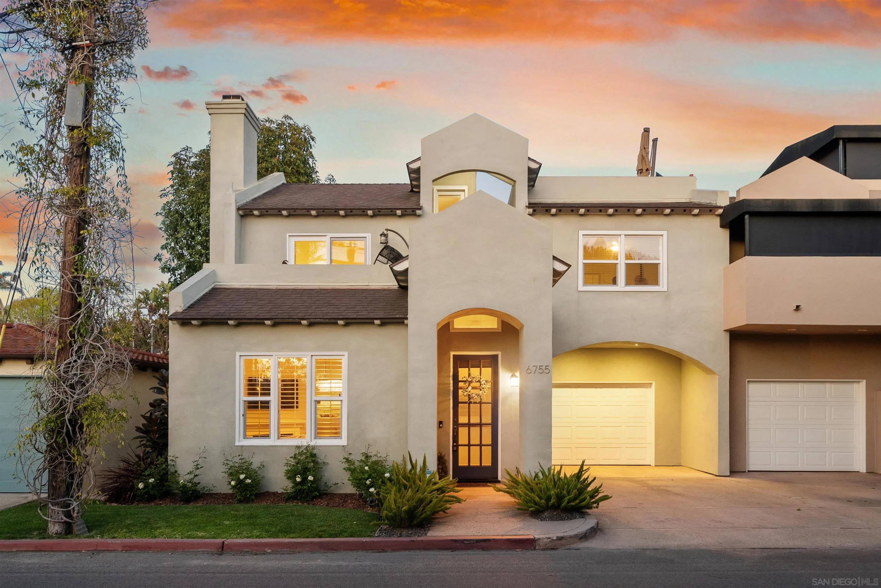 6755 Tyrian St, La Jolla, CA 92037
