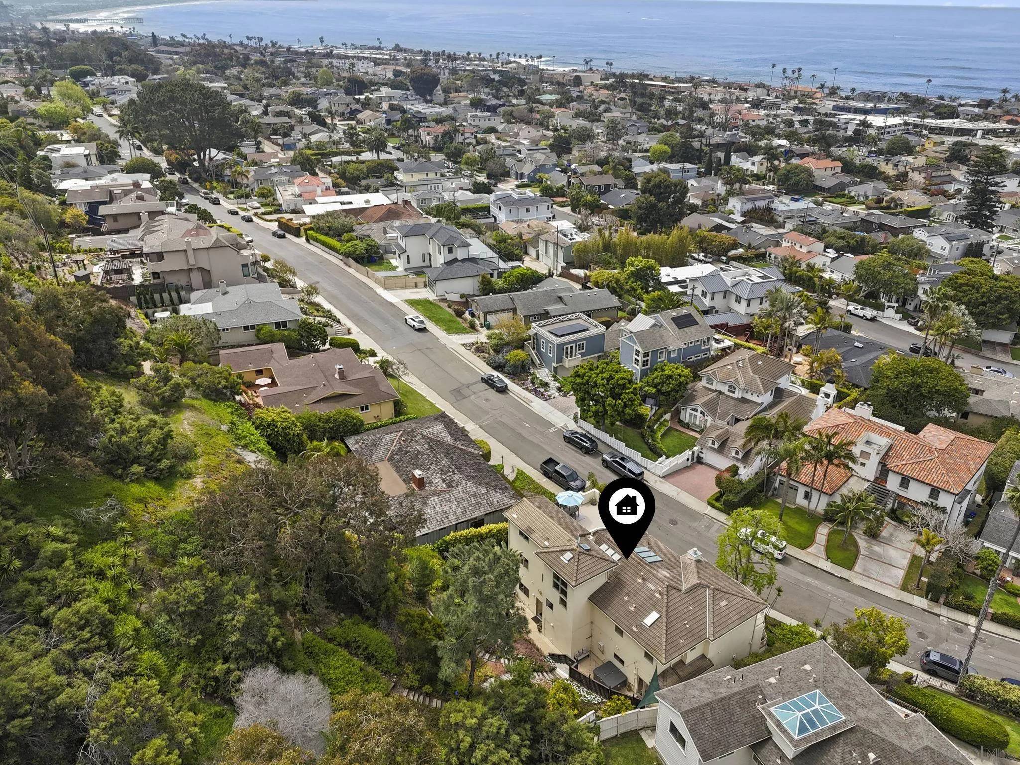 La Jolla, CA 92037,5787 Bellevue Ave