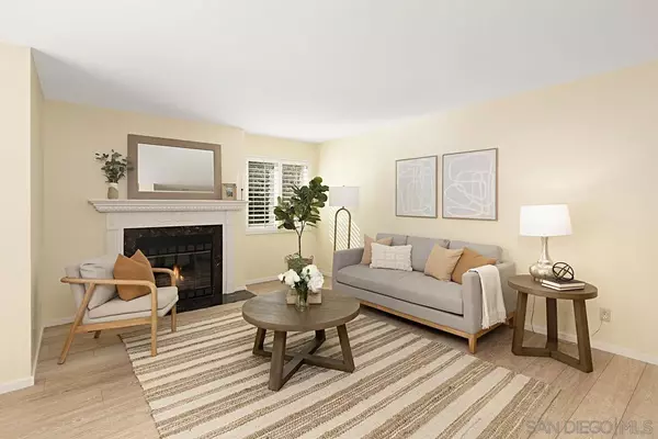 San Diego, CA 92127,11211 Avenida De Los Lobos #F