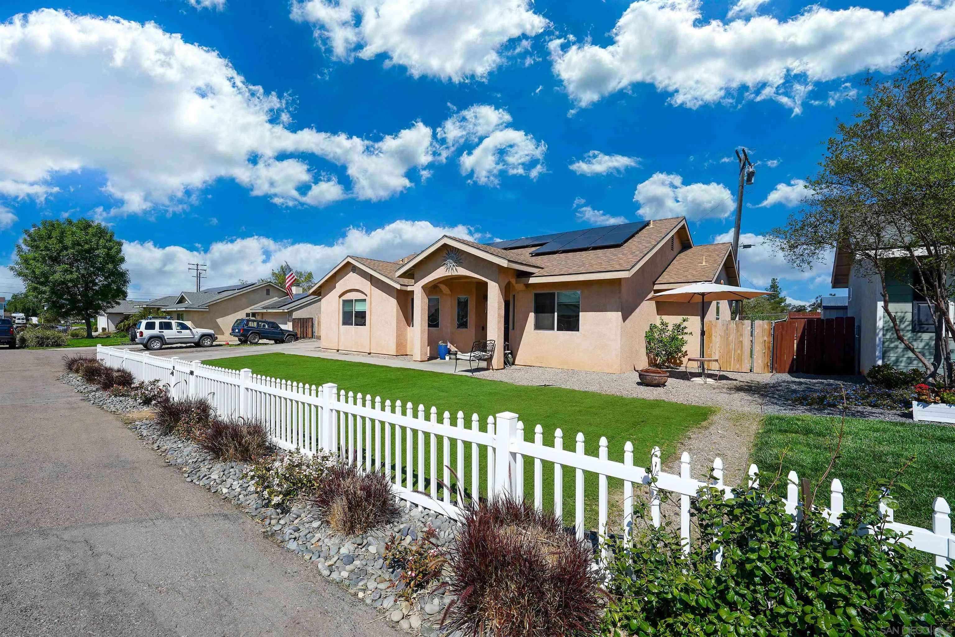 917 Passion Place, Ramona, CA 92065