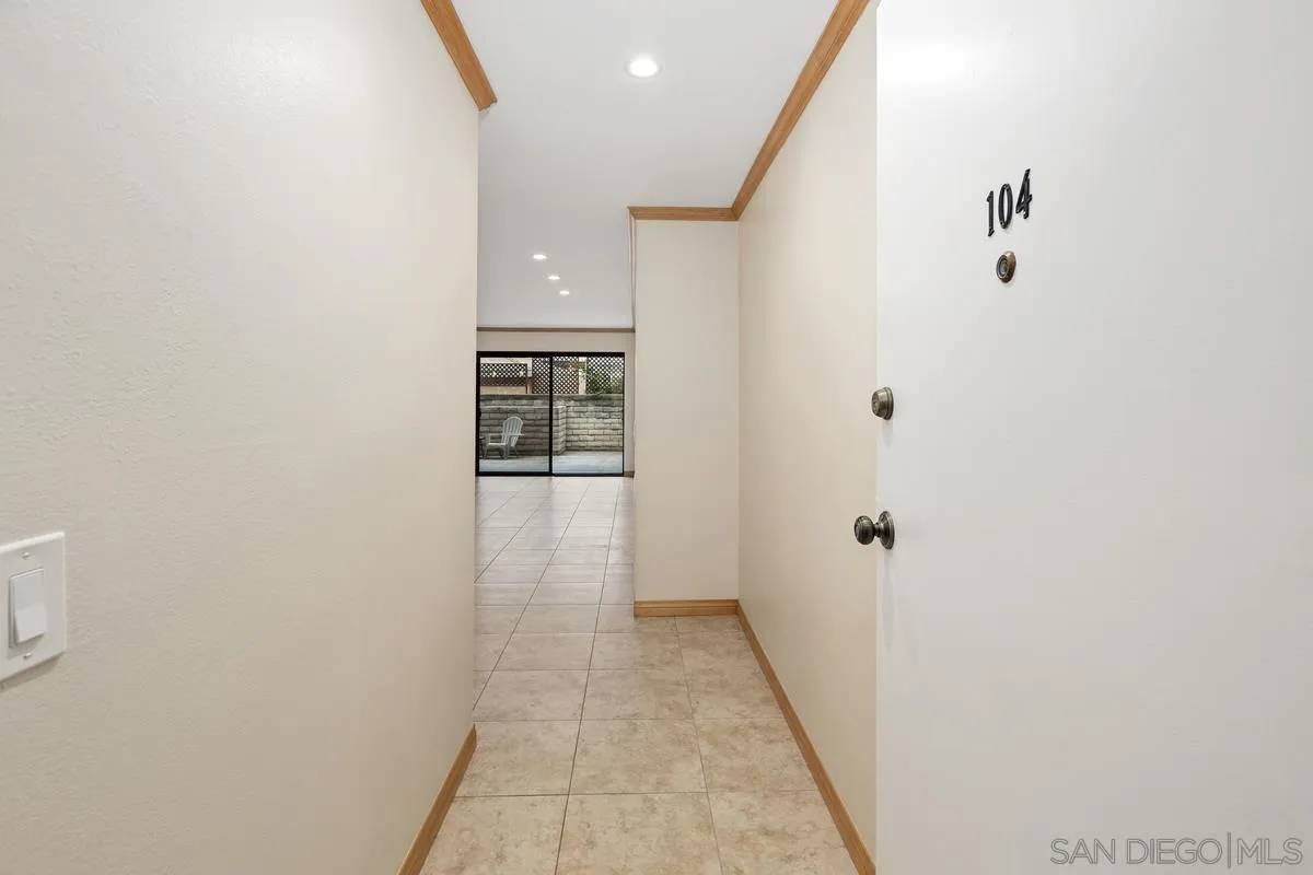 San Diego, CA 92107,4650 W Point Loma Blvd #104