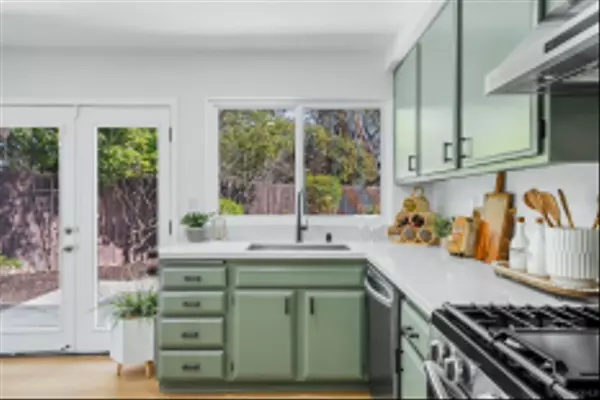 Bonita, CA 91902,3089 Picasso Dr.