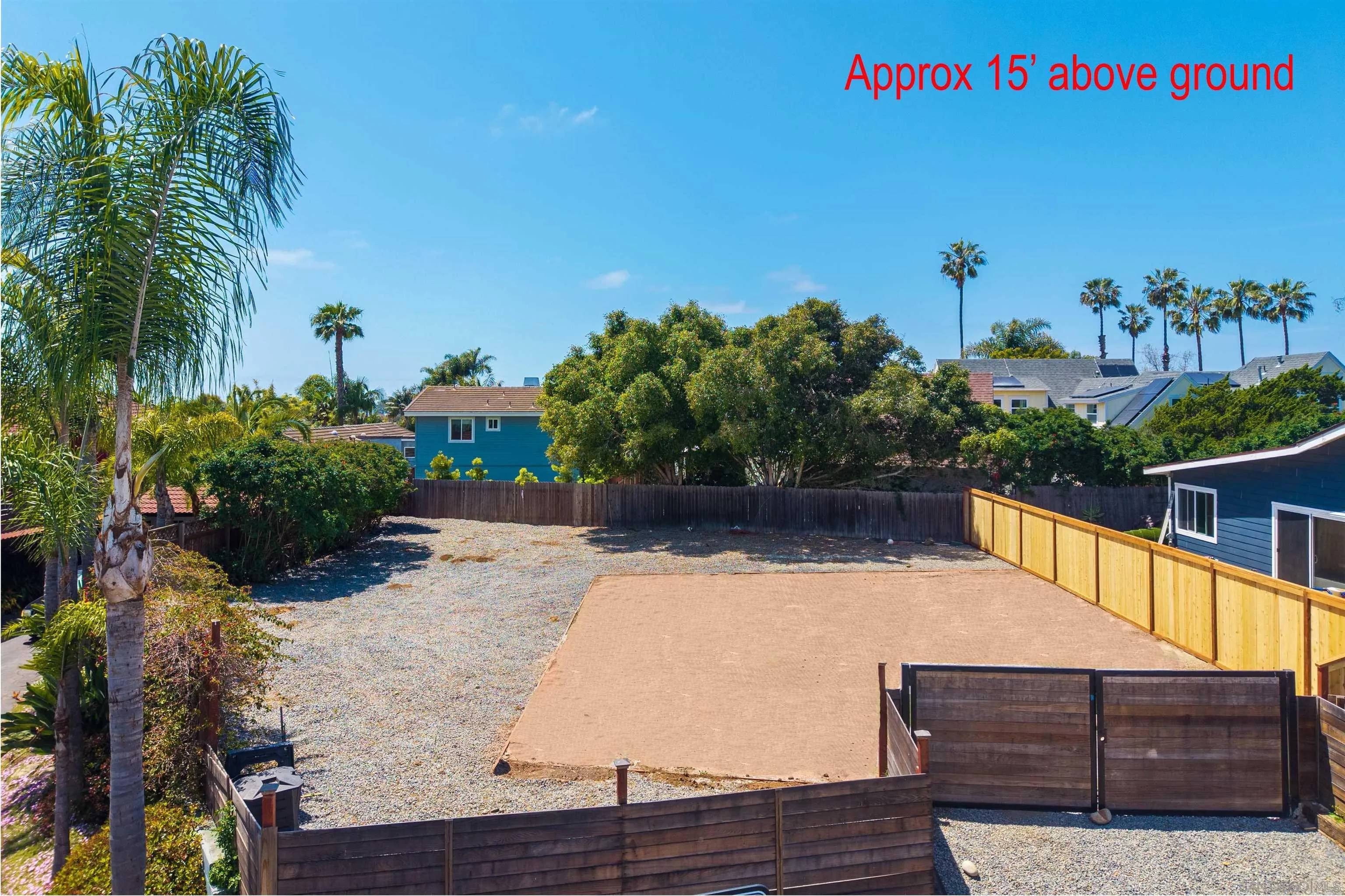 Encinitas, CA 92024,722 Piedras Oro Calle #6