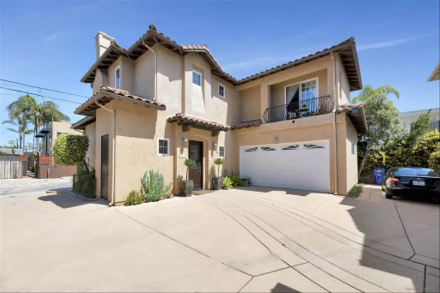 384 Bonair St., La Jolla, CA 92037
