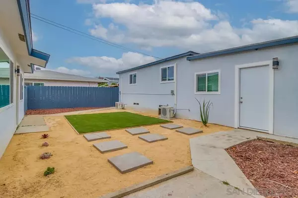 National City, CA 91950,2115-17 E 5Th St