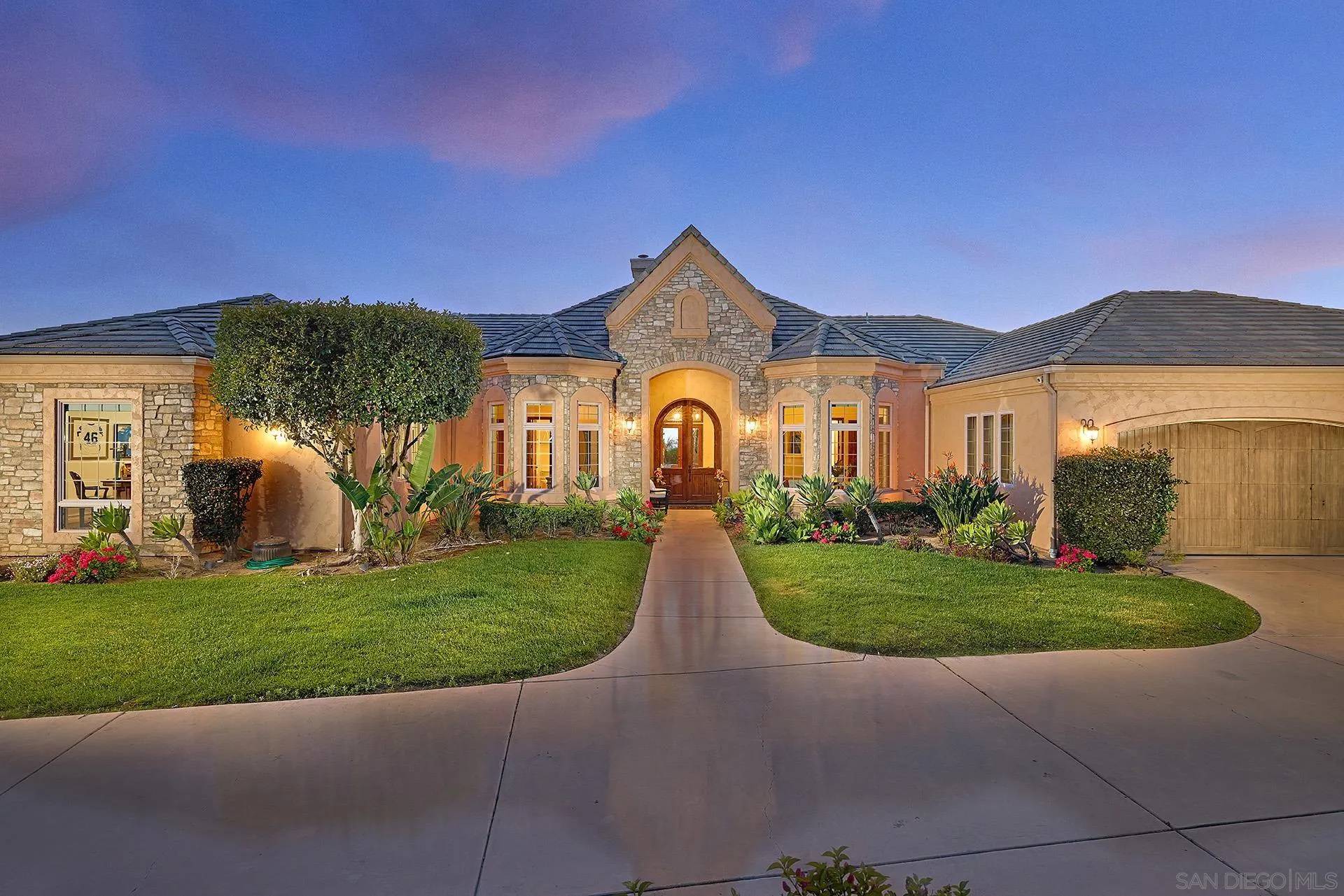 Poway, CA 92064,15480 Eastvale Road