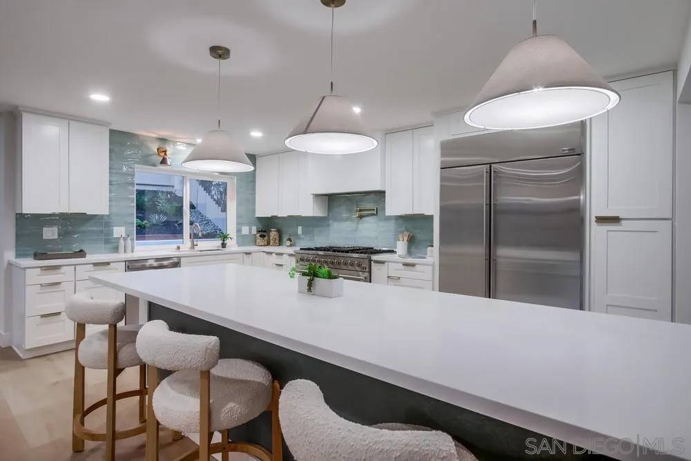 San Diego, CA 92131,10415 Mesa Madera Dr