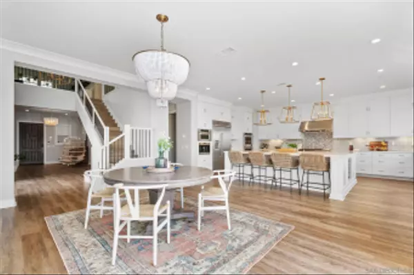 Carlsbad, CA 92010,4719 Crespi Ct