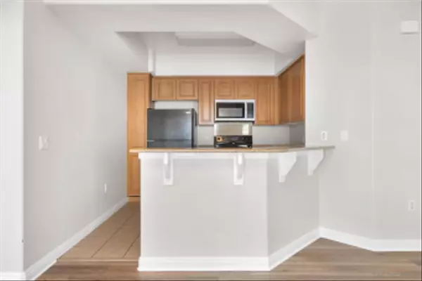 Spring Valley, CA 91977,2724 Lake Pointe Dr #241