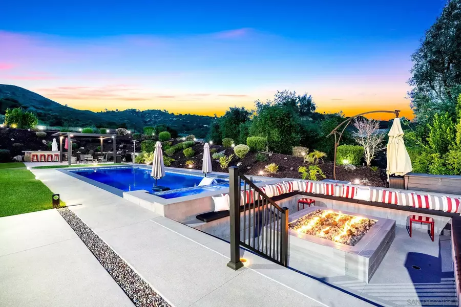 21992 Wilgen Rd, Escondido, CA 92029