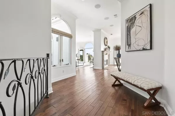 Solana Beach, CA 92075,801 Cofair Court