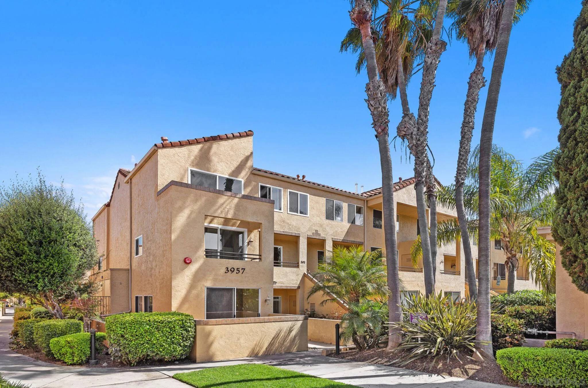 3957 Nobel Dr #214, San Diego, CA 92122