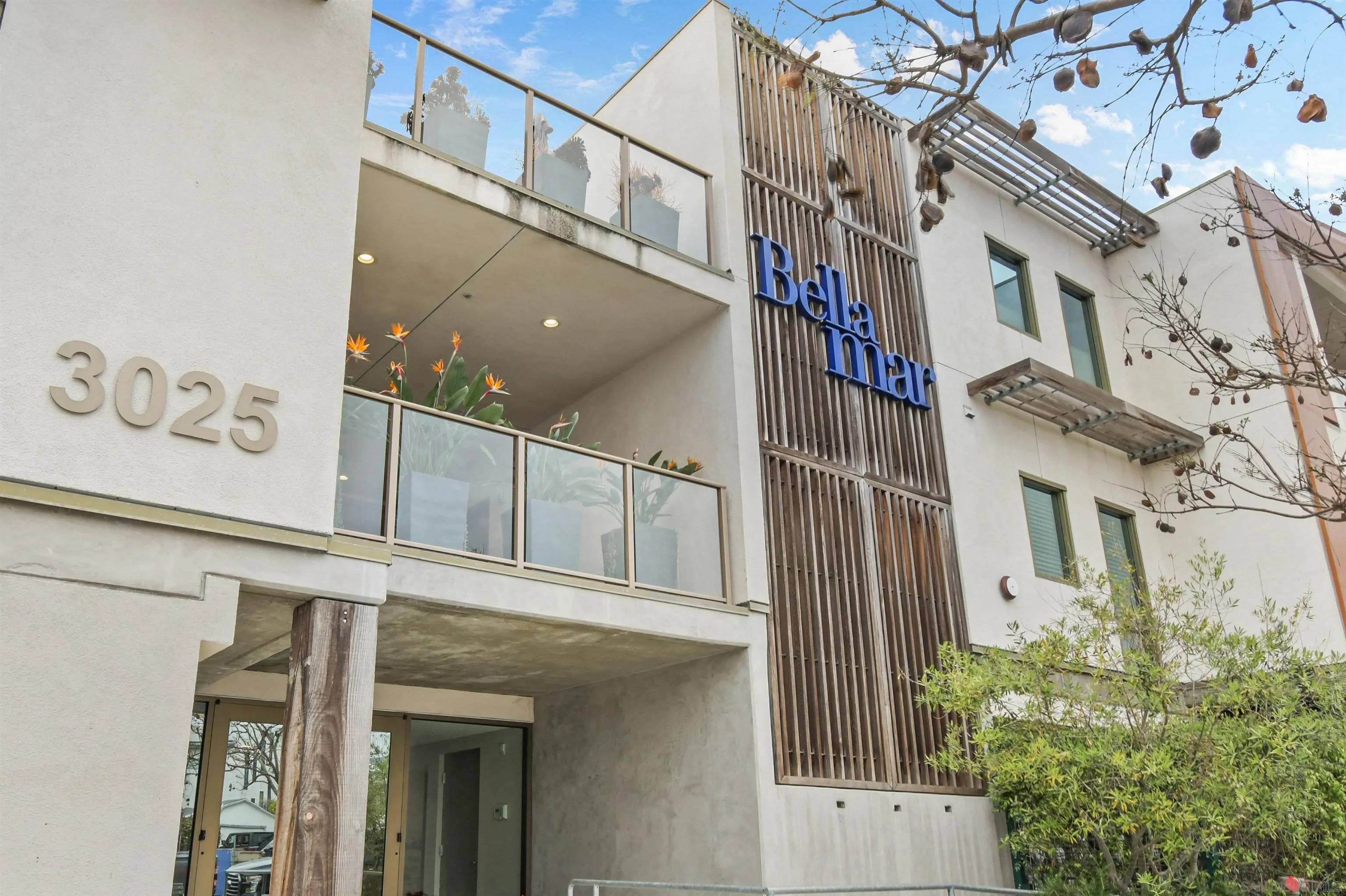 San Diego, CA 92106,3025 Byron Street #207