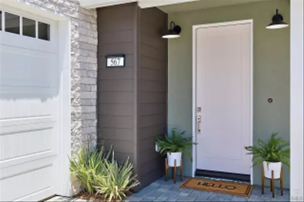 Encinitas, CA 92024,567 N Vulcan Ave