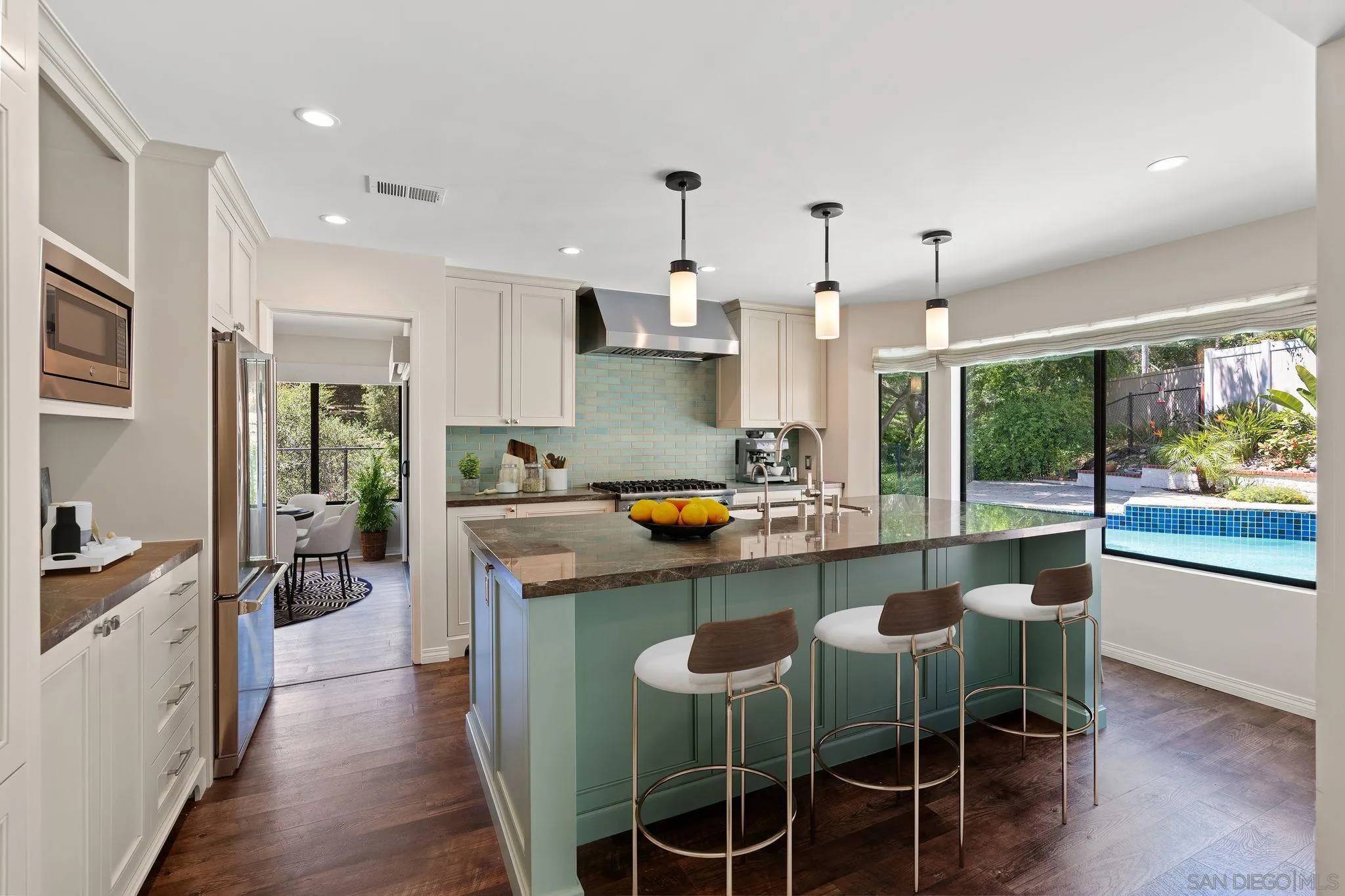 Escondido, CA 92025,2605 Pasatiempo Glen