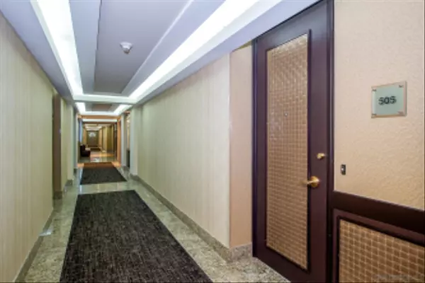 Coronado, CA 92118,1760 Avenida del Mundo #505