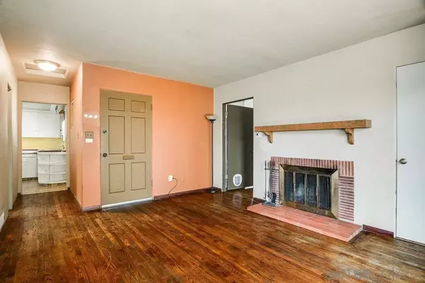 San Diego, CA 92116,4750 Vista St.