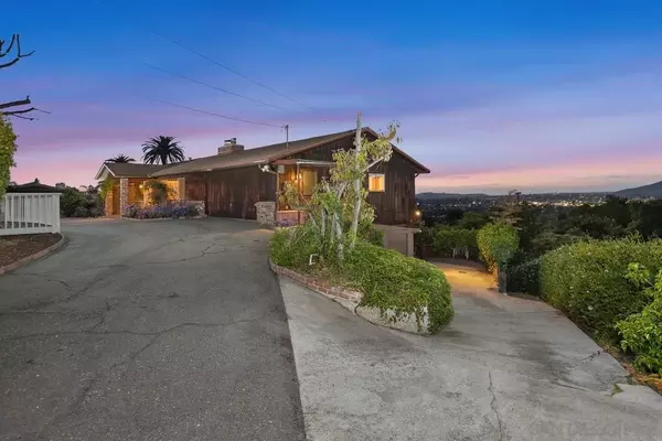 La Mesa, CA 91941,9481 La Cuesta Drive