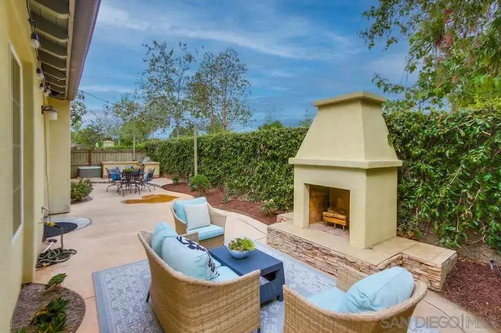 San Diego, CA 92127,15624 VIA MONTECRISTO