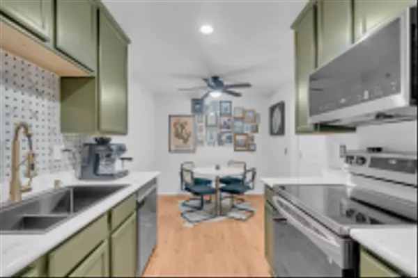 Encinitas, CA 92024,1750 S El Camino Real #207