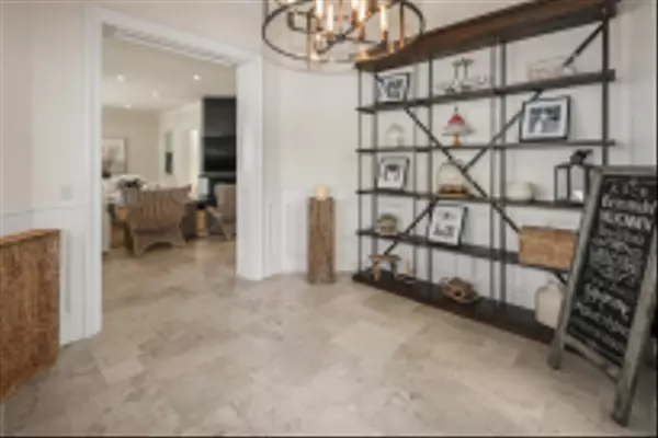 Coronado, CA 92118,1160 Pine Street