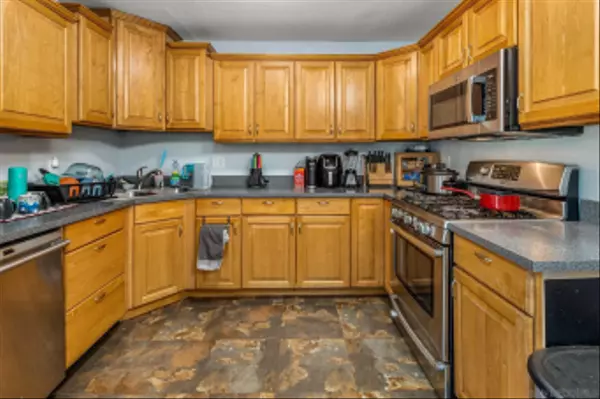 Spring Valley, CA 91977,8631 Spring Vista Way