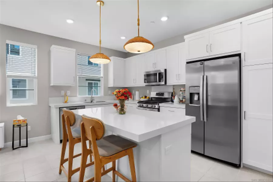 1221 Sunrise View #104, San Marcos, CA 92078
