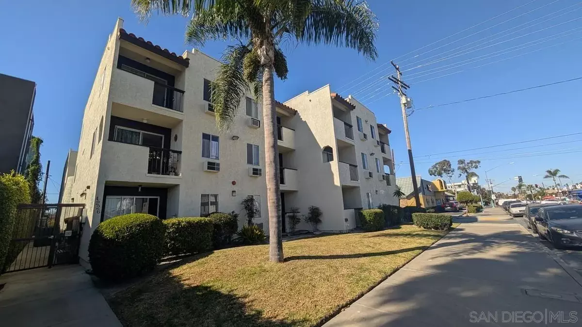 San Diego, CA 92104,4226 Utah St