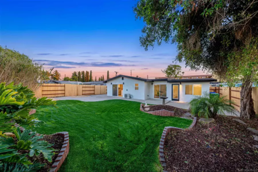 5542 Bergen St., San Diego, CA 92117