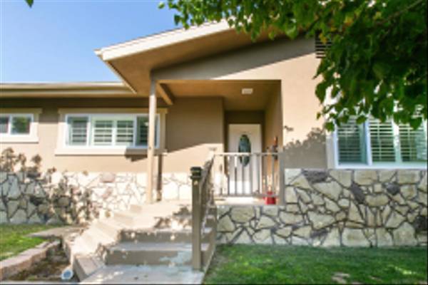 214 Geneive Cir, Camarillo, CA 93010