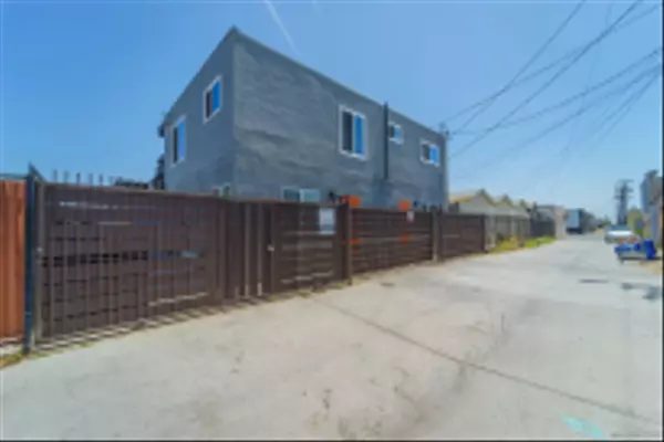 San Diego, CA 92105,4022 42Nd St