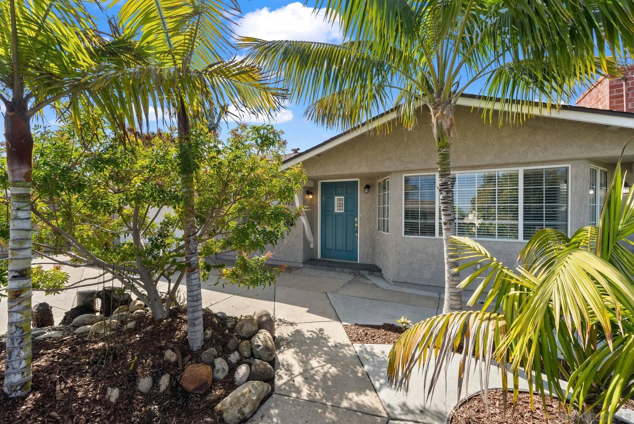 San Diego, CA 92117,4182 Seri Street