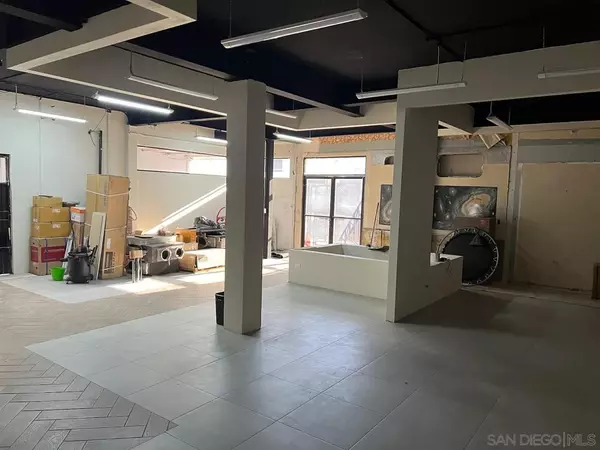 Tijuana, CA 99999,10025 Juan Cordero St