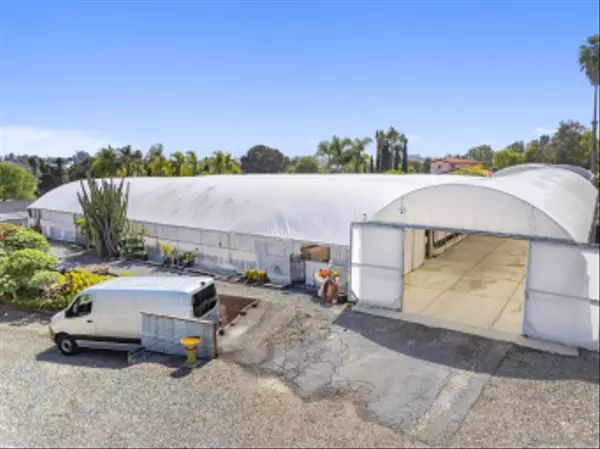 Vista, CA 92081,1047 Buena Vista Dr. #47