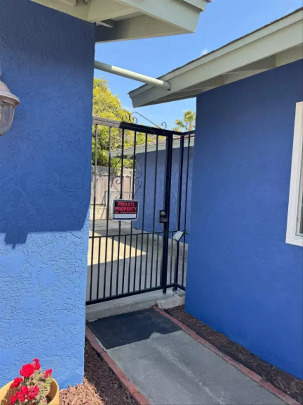 San Diego, CA 92117,3585 Gaylord Ct