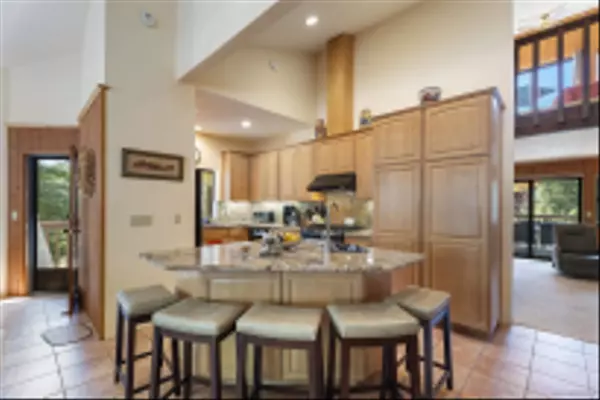 Julian, CA 92036,4514 Pine Hills Rd
