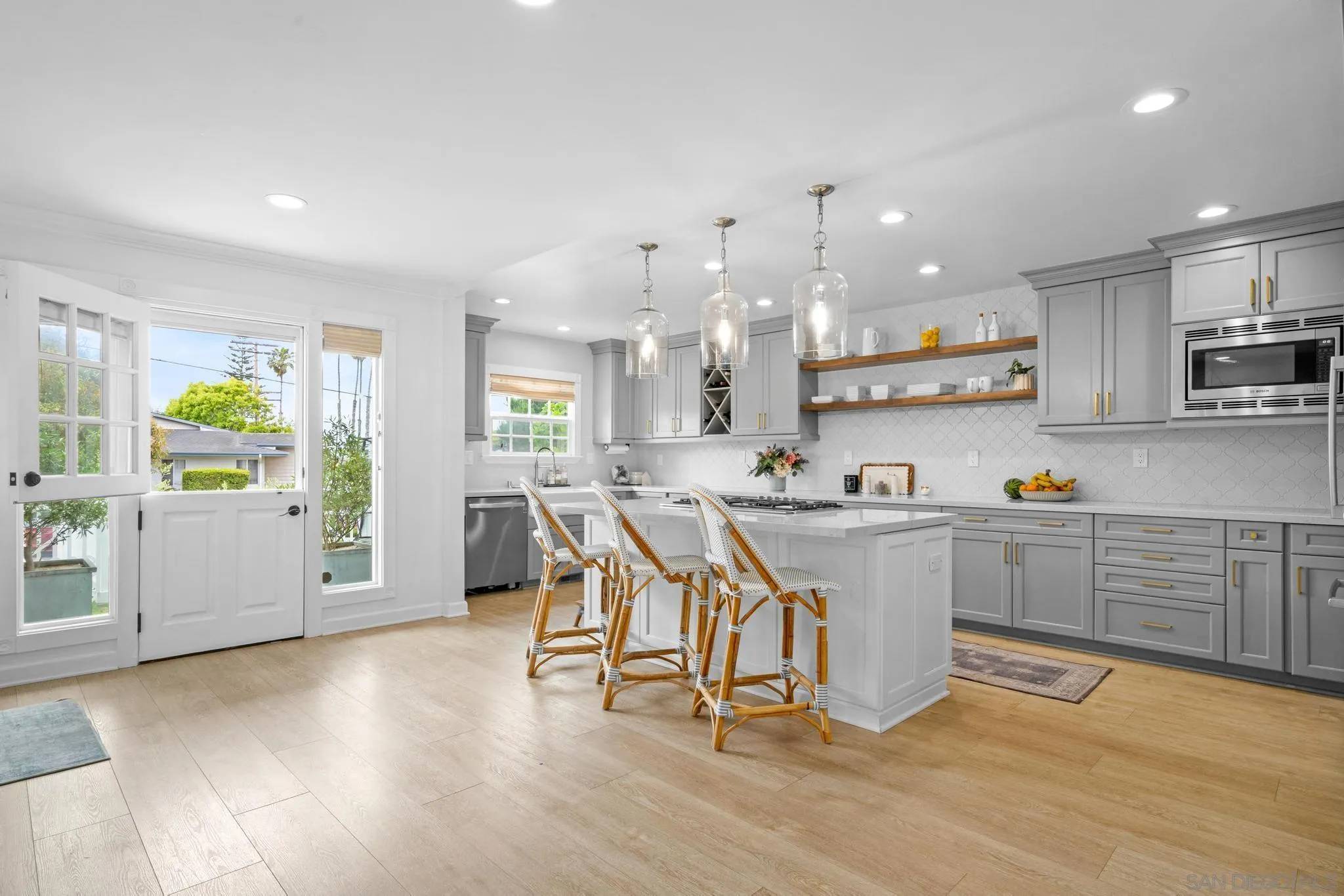 La Jolla, CA 92037,510 Forward St