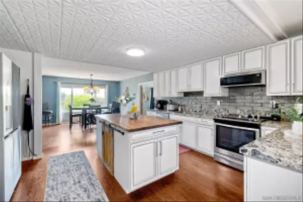 Spring Valley, CA 91978,11231 Del Rio Rd