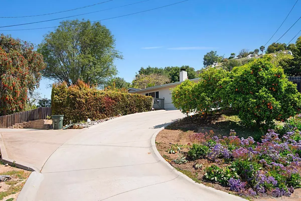 San Marcos, CA 92069,759 Via Flora Rd