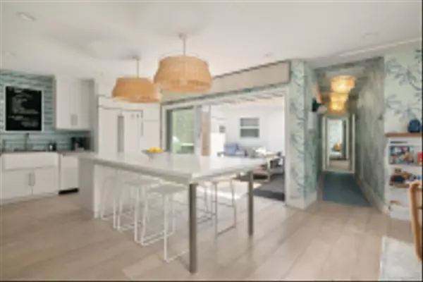 San Diego, CA 92109,805 Brighton Court