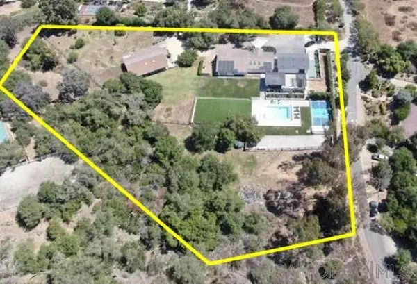 Escondido, CA 92029,19660 Elfin Glen