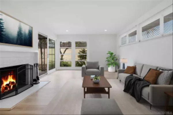 Coronado, CA 92118,275 F Avenue